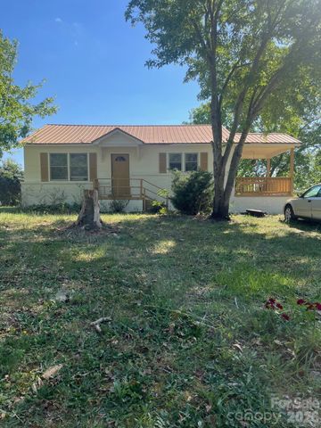 1612 Hawfield Road, Charlotte, NC 28214