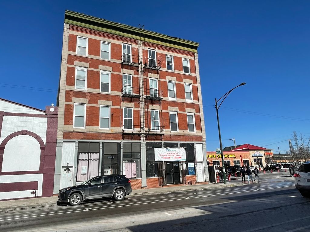 2620 W Cermak Road CS, Chicago, IL 60608