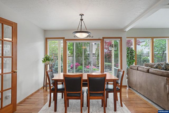 2072 22nd Av SE, Albany, OR 97322