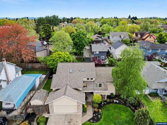 2072 22nd Av SE, Albany, OR 97322