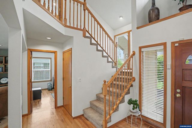 2072 22nd Av SE, Albany, OR 97322