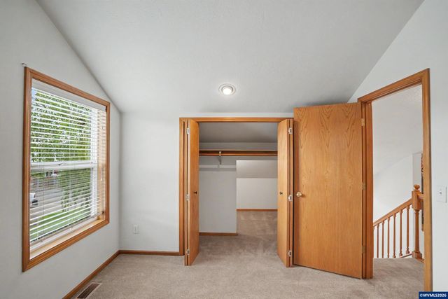 2072 22nd Av SE, Albany, OR 97322