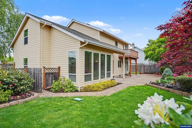 2072 22nd Av SE, Albany, OR 97322