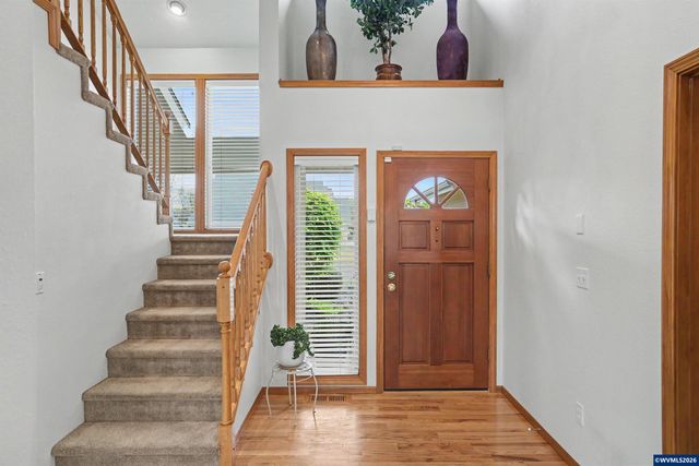 2072 22nd Av SE, Albany, OR 97322