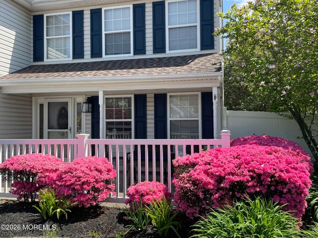 166 Christian Court, Toms River, NJ 08753