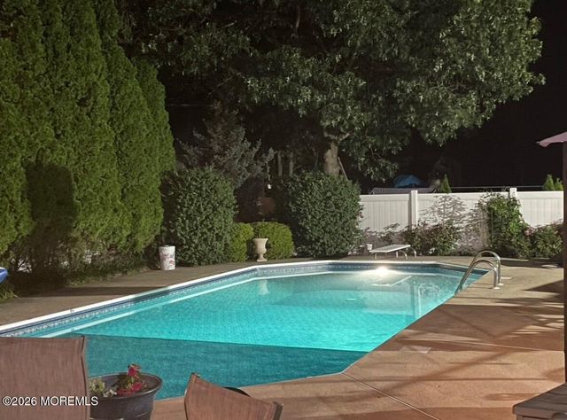 166 Christian Court, Toms River, NJ 08753