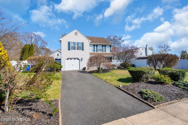 166 Christian Court, Toms River, NJ 08753
