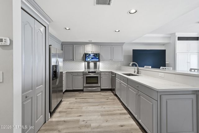3359 LIGHTHOUSE POINT Lane, Jacksonville, FL 32250