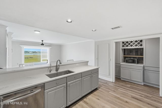 3359 LIGHTHOUSE POINT Lane, Jacksonville, FL 32250