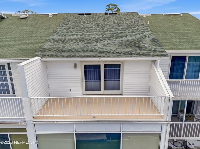 3359 LIGHTHOUSE POINT Lane, Jacksonville, FL 32250