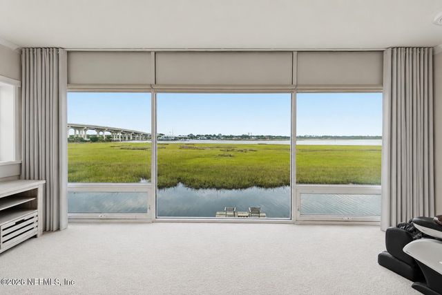 3359 LIGHTHOUSE POINT Lane, Jacksonville, FL 32250