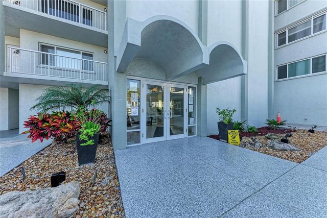 5200 GULF DRIVE 107, Holmes Beach, FL 34217