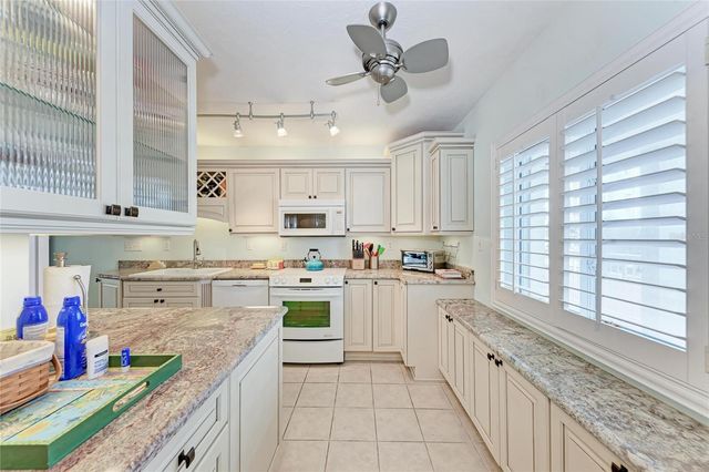 5200 GULF DRIVE 107, Holmes Beach, FL 34217