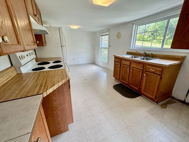 136 West Vineyard, Hayesville, NC 28904