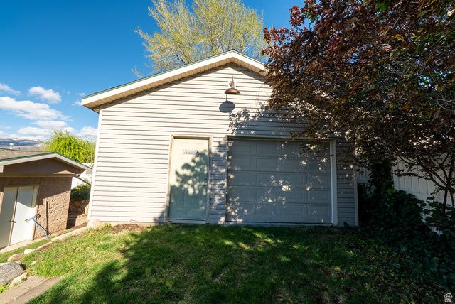 166 E 3000 S, Bountiful, UT 84010