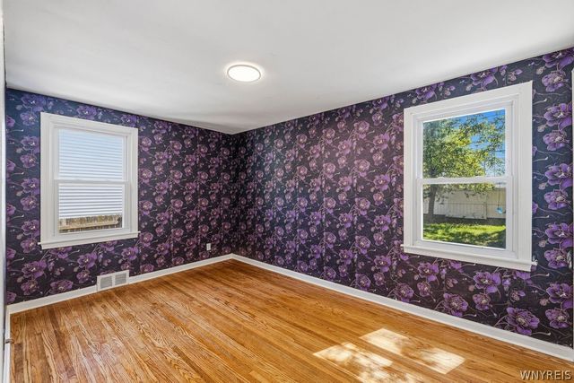 57 Wrexham Court North, Tonawanda, NY 14150