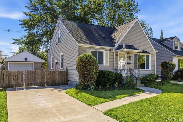 57 Wrexham Court North, Tonawanda, NY 14150
