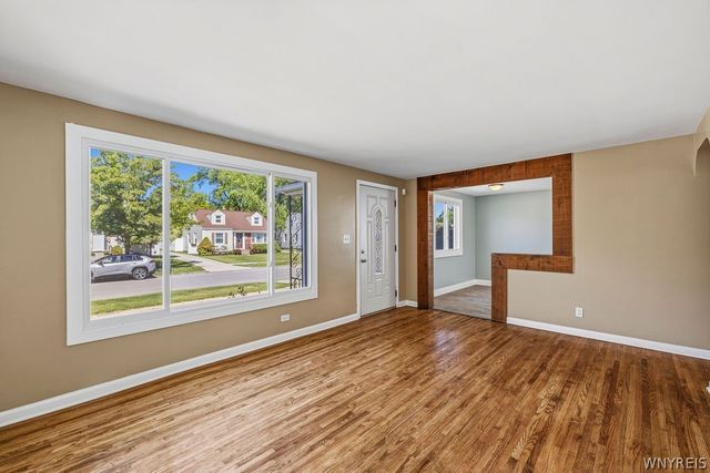 57 Wrexham Court North, Tonawanda, NY 14150