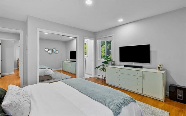 2654 London Lane, Winston-salem, NC 27103
