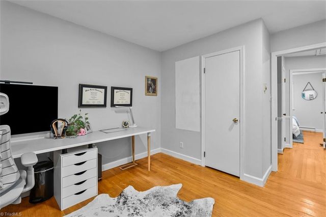 2654 London Lane, Winston-salem, NC 27103