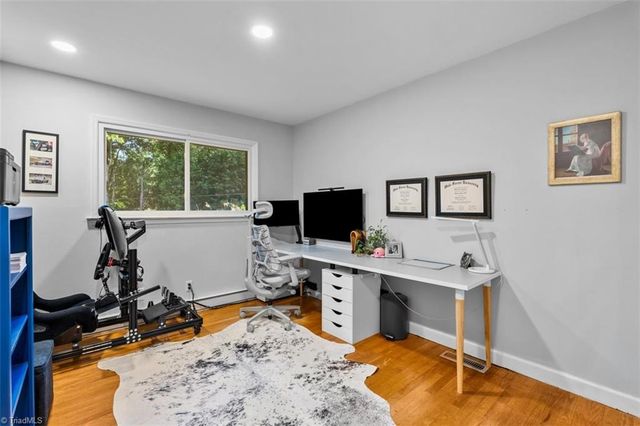 2654 London Lane, Winston-salem, NC 27103