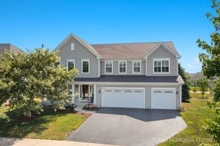 221 Willington Way, Oswego, IL 60543