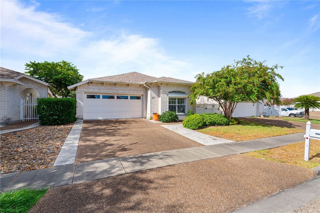 5805 English Ln, Corpus Christi, TX 78414 — photo 2