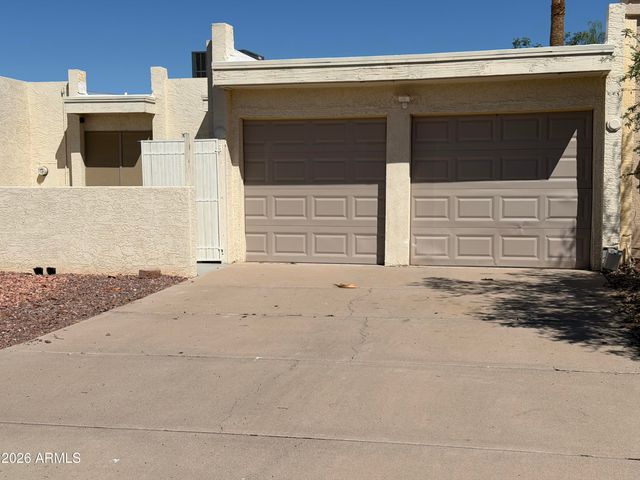 632 W FORDHAM Drive, Tempe, AZ 85283