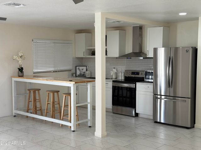 632 W FORDHAM Drive, Tempe, AZ 85283