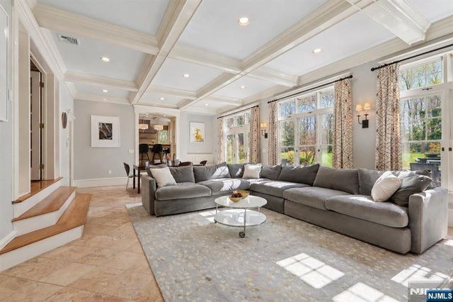 326 West End Avenue, Ridgewood, NJ 07450