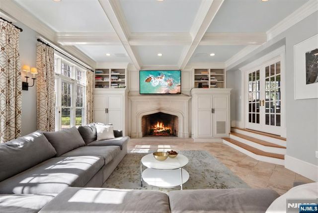 326 West End Avenue, Ridgewood, NJ 07450