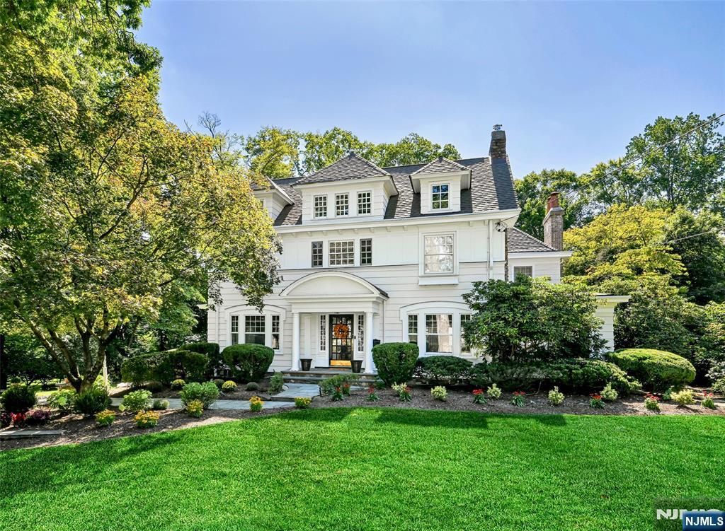 326 West End Avenue, Ridgewood, NJ 07450