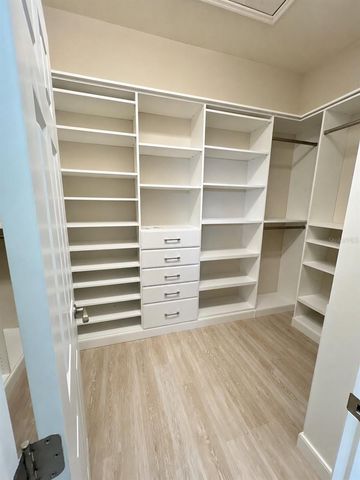 210 LATITUDE PLACE, Apollo Beach, FL 33572