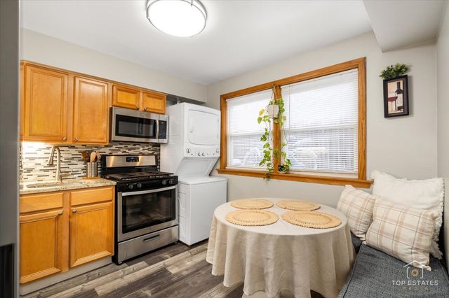 10123 Hartford Court GC, Schiller Park, IL 60176