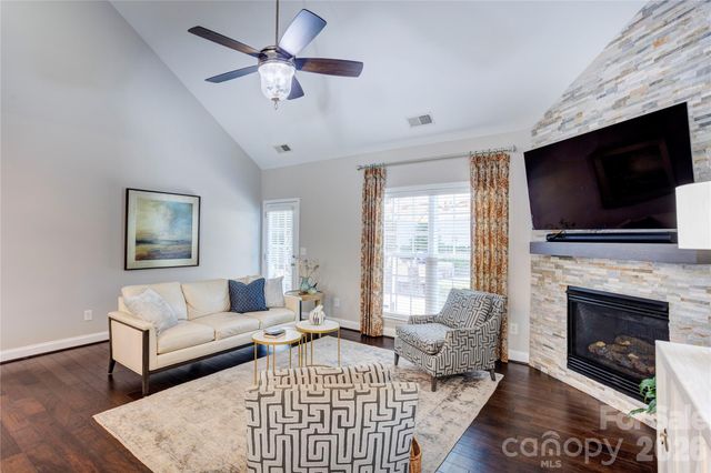 2663 Danbury Circle NW, Concord, NC 28027