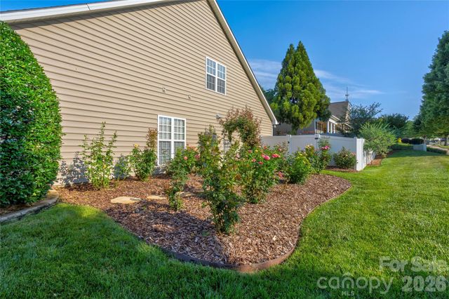 2663 Danbury Circle NW, Concord, NC 28027