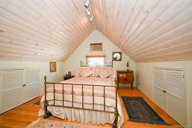 45-18 166th Street, Flushing, NY 11358