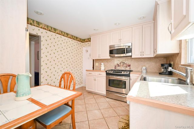 45-18 166th Street, Flushing, NY 11358