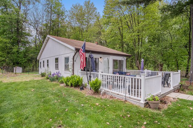 4142 Fogeson Drive, Maple Valley, MI 49322