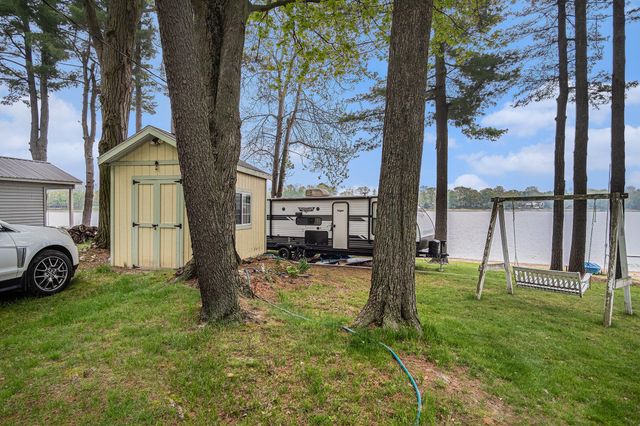 4142 Fogeson Drive, Maple Valley, MI 49322