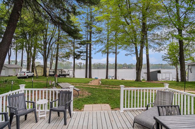4142 Fogeson Drive, Maple Valley, MI 49322