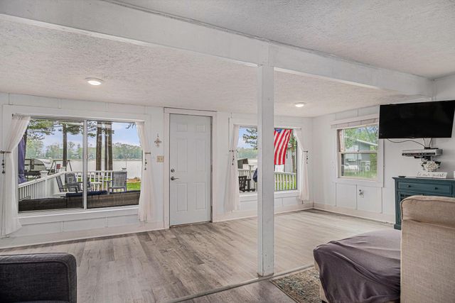 4142 Fogeson Drive, Maple Valley, MI 49322