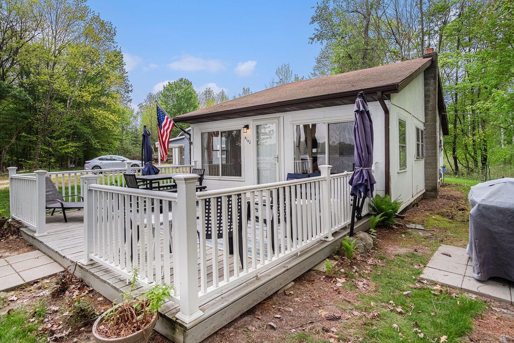 4142 Fogeson Drive, Maple Valley, MI 49322