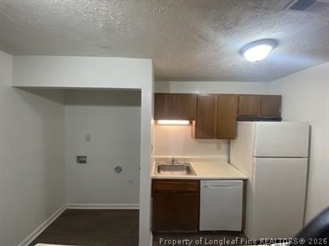 6400 Starbrook Drive 1, Fayetteville, NC 28304