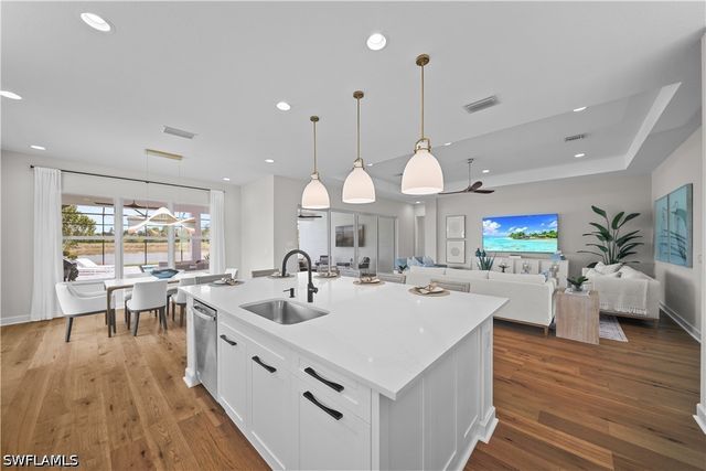 12092 Eucalyptus WAY, Naples, FL 34120