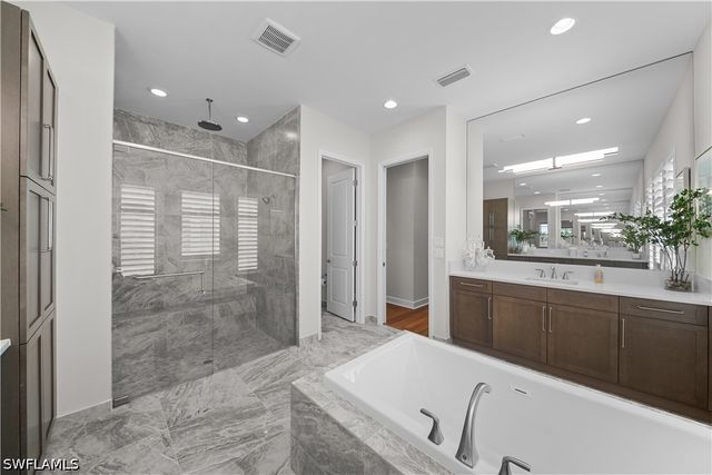 12092 Eucalyptus WAY, Naples, FL 34120