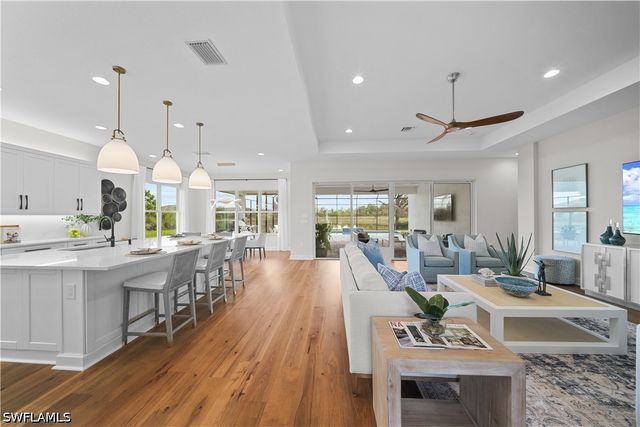 12092 Eucalyptus WAY, Naples, FL 34120