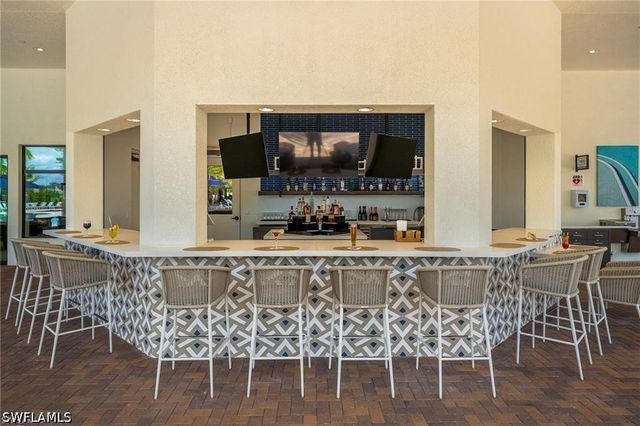 12092 Eucalyptus WAY, Naples, FL 34120