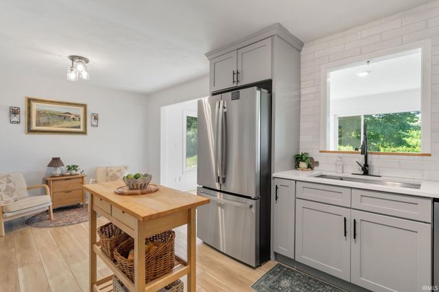 13550 Dragoon Trail, Mishawaka, IN 46544