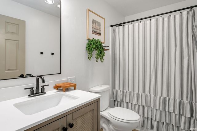 13550 Dragoon Trail, Mishawaka, IN 46544
